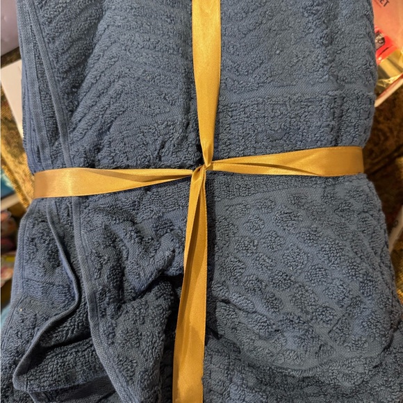 Towel set - Picture 2 of 2